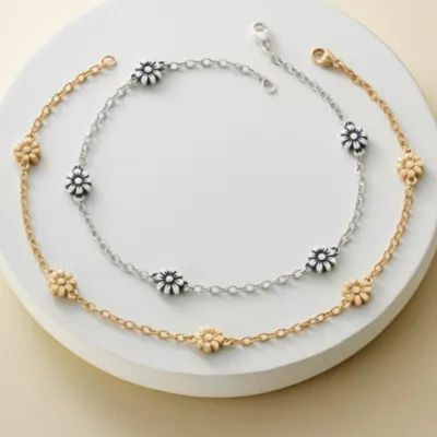 Margarita Flower Anklet in 14K Yellow Gold - Image 4