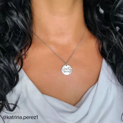 "Dios Te Bendiga" Charm in 14K Yellow Gold - Image 3